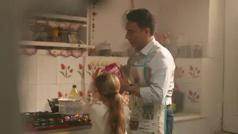 Los recuerdos de Ela con su padre Hilmi Los recuerdos de Ela con su padre Hilmi