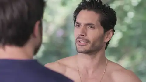 Gael le confiesa a David lo que siente por Leona Gael le confiesa a David lo que siente por Leona