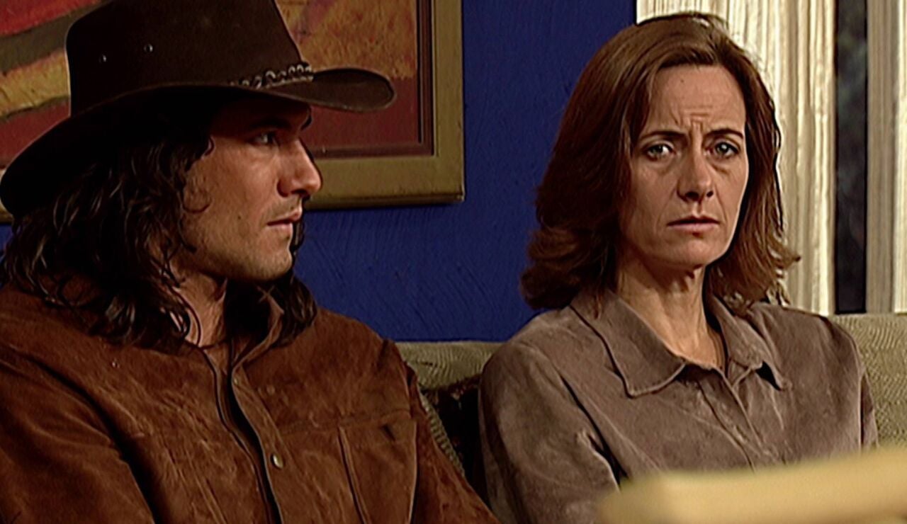 Pasi&oacute;n de gavilanes - Gabriela le pide un &uacute;ltimo favor a Juan Reyes