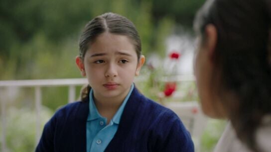 Dafne pide perd&oacute;n a Ceylin por su padre y por &Ccedil;inar