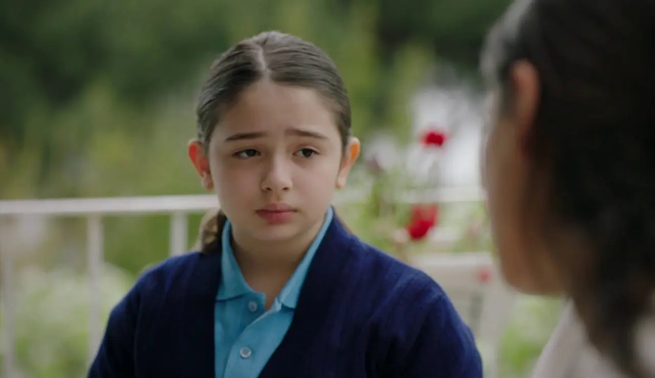 Dafne pide perdón a Ceylin por su padre y por Çinar