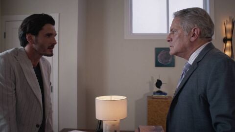 Velvet el nuevo imperio - Emilio enfrenta a Alberto por Isabel