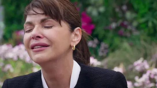 Velvet el nuevo imperio - Isabel cuenta a Alberto que es su madre y él la rechaza Velvet el nuevo imperio - Isabel cuenta a Alberto que es su madre y él la rechaza