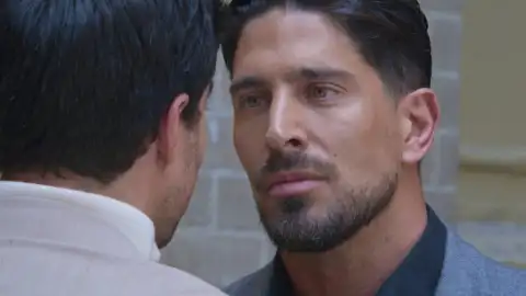 Velvet el nuevo imperio - Carlos descubre que es Rodrigo quién lo está investigando Velvet el nuevo imperio - Carlos descubre que es Rodrigo quién lo está investigando