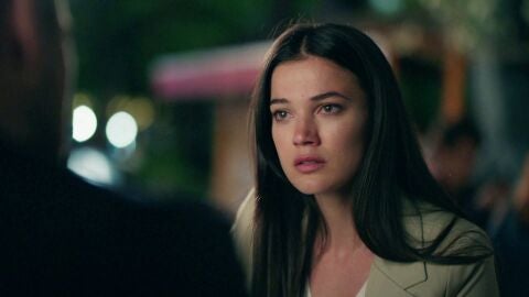 Secretos de familia - C&uuml;neyt revela a Ceylin que Serdar fue quien mat&oacute; a su padre