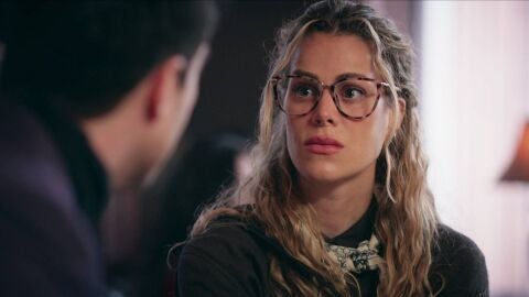 Velvet el nuevo imperio - Carlos habla con Marga sobre Ana después de que rompa con él