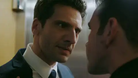 Secretos de familia - Ilgaz culpa a Pars de poner en peligro a Ceylin Secretos de familia - Ilgaz culpa a Pars de poner en peligro a Ceylin