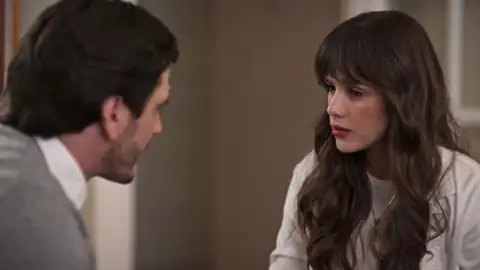 Ana y Alberto hablan sobre la situación con Cristina ahora que los ha descubierto juntos Ana y Alberto hablan sobre la situación con Cristina ahora que los ha descubierto juntos