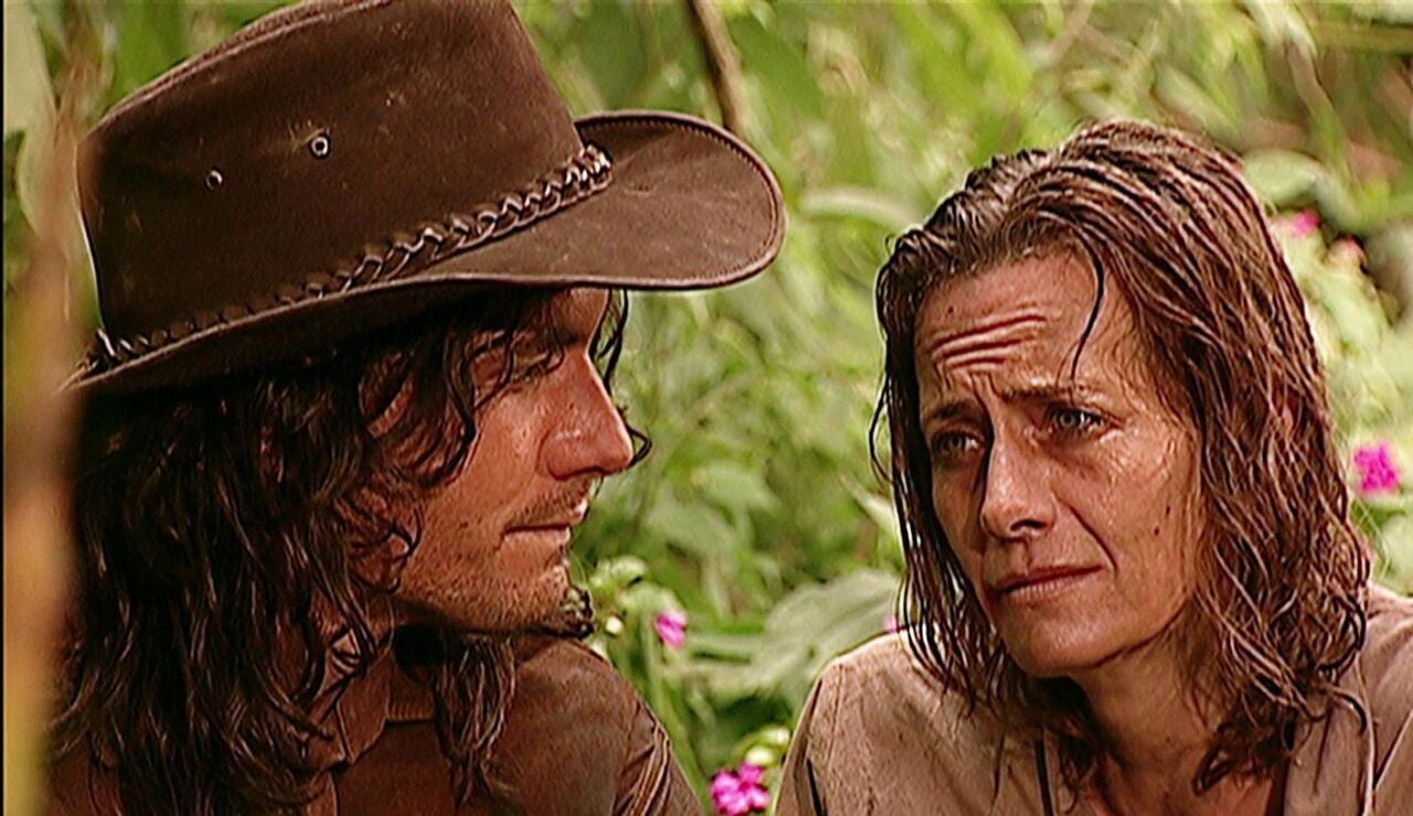 Gabriela se siente culpable por la muerte de Libia y se desahoga con Juan 