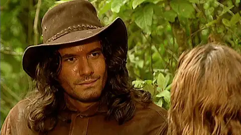 Juan y Gabriela hacen las paces en la selva pantanosa Juan y Gabriela hacen las paces en la selva pantanosa