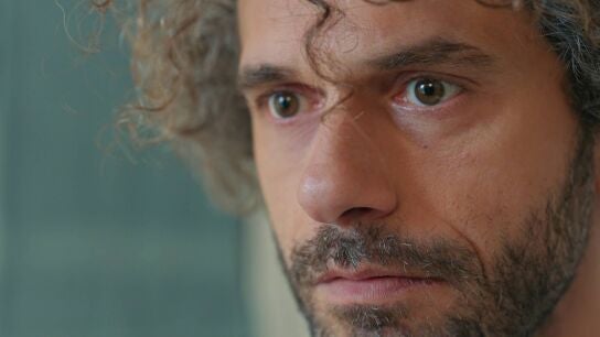 Mali descubre que Ela es Leyla y que su intención es vengarse de todos