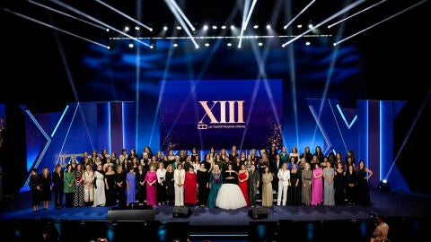 Fotografía de familia de la gala de Las Top 100 Mujeres Líderes