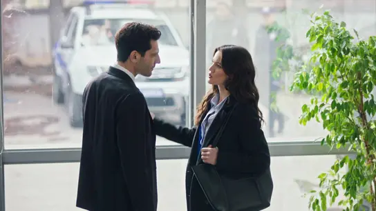 Secretos de familia - A Ilgaz le duele que Ceylin no le cuente que la han amenazado Secretos de familia - A Ilgaz le duele que Ceylin no le cuente que la han amenazado