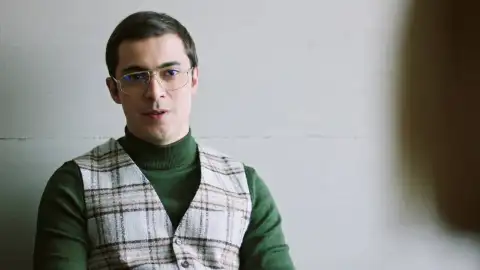 Secretos de familia - Yekta descubre que Ömer es su hijo gracias a la prueba de ADN Secretos de familia - Yekta descubre que Ömer es su hijo gracias a la prueba de ADN