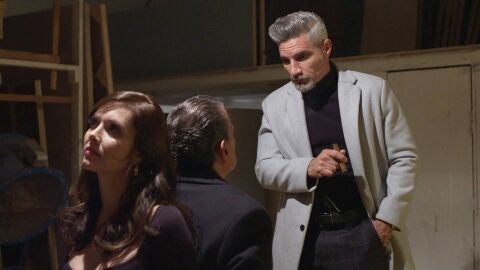 Calixto libera a Ramsés y Columba de la policía