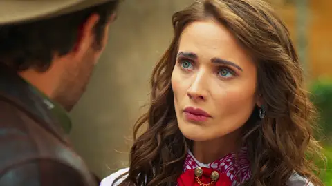 Alejandro ofrece a Victoria que trabaje para él Alejandro ofrece a Victoria que trabaje para él