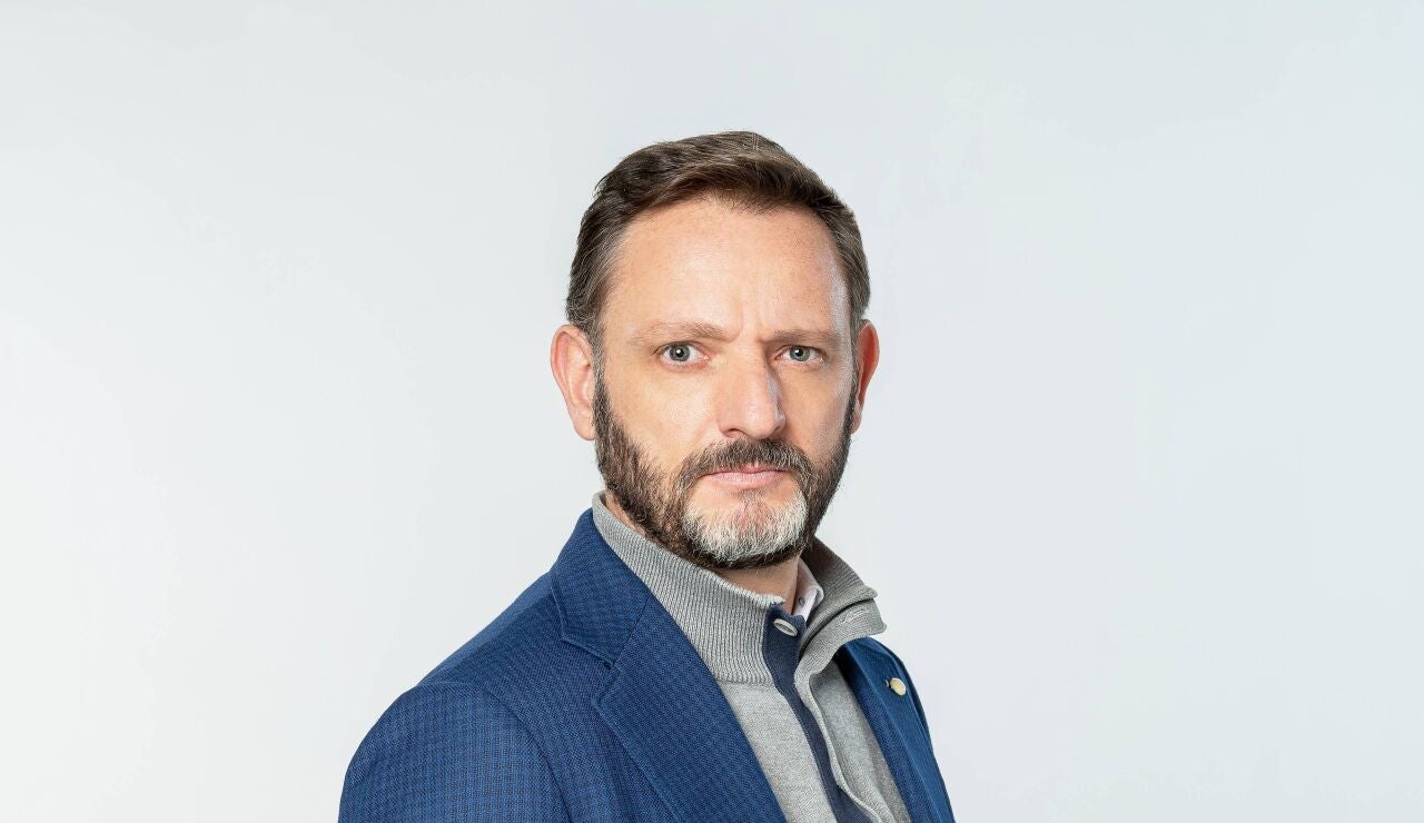 Lamberto Montero es el marido de &Aacute;ngela y esconde un secreto que marcar&aacute; el destino de Andr&eacute;s