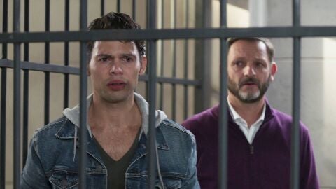 Andrés se queda de piedra al conocer el gran secreto de Lamberto