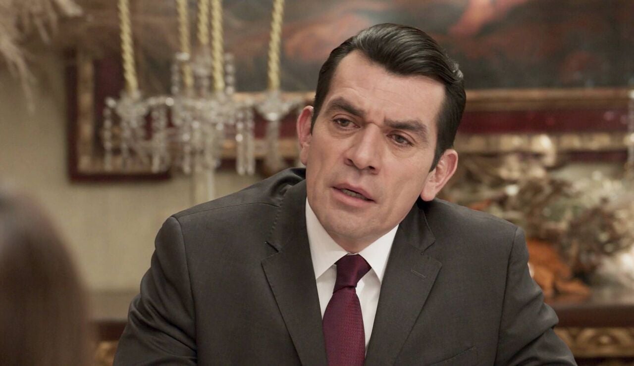 Armando frustra la huida de Elsa con Andr&eacute;s y decide separarla de &eacute;l para siempre