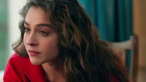 Ela se muestra implacable con Tufan Ela se muestra implacable con Tufan