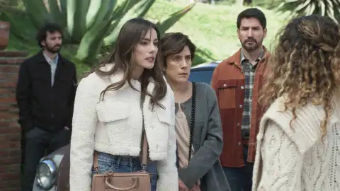 Todo se complica: detienen a Andrés y Elsa es enviada al racho de su tía Clemencia para ocultar su embarazo Todo se complica: detienen a Andrés y Elsa es enviada al racho de su tía Clemencia para ocultar su embarazo