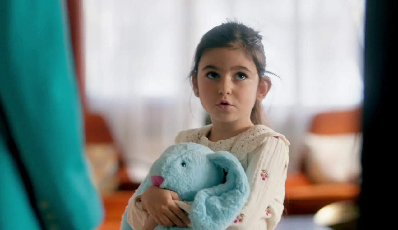 Mercan ya está en casa con Ceylin e Ilgaz