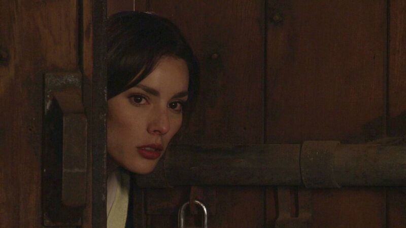 Elsa descubre el secreto de su prima Nora: su relación prohibida con el marido de su madre Clemencia