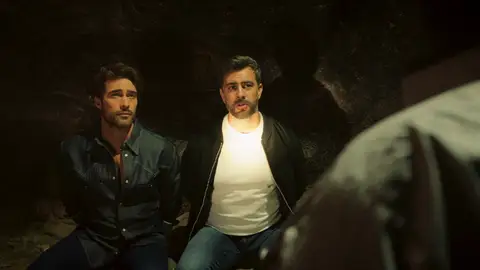 Ángel y Alejandro son secuestrados Ángel y Alejandro son secuestrados