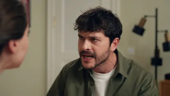Civan no entiende por qué ha revelado la verdad a Ipek Civan no entiende por qué ha revelado la verdad a Ipek