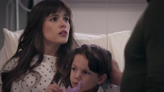 Alberto le dice a Cristina que quiere quedarse con Cindy Alberto le dice a Cristina que quiere quedarse con Cindy