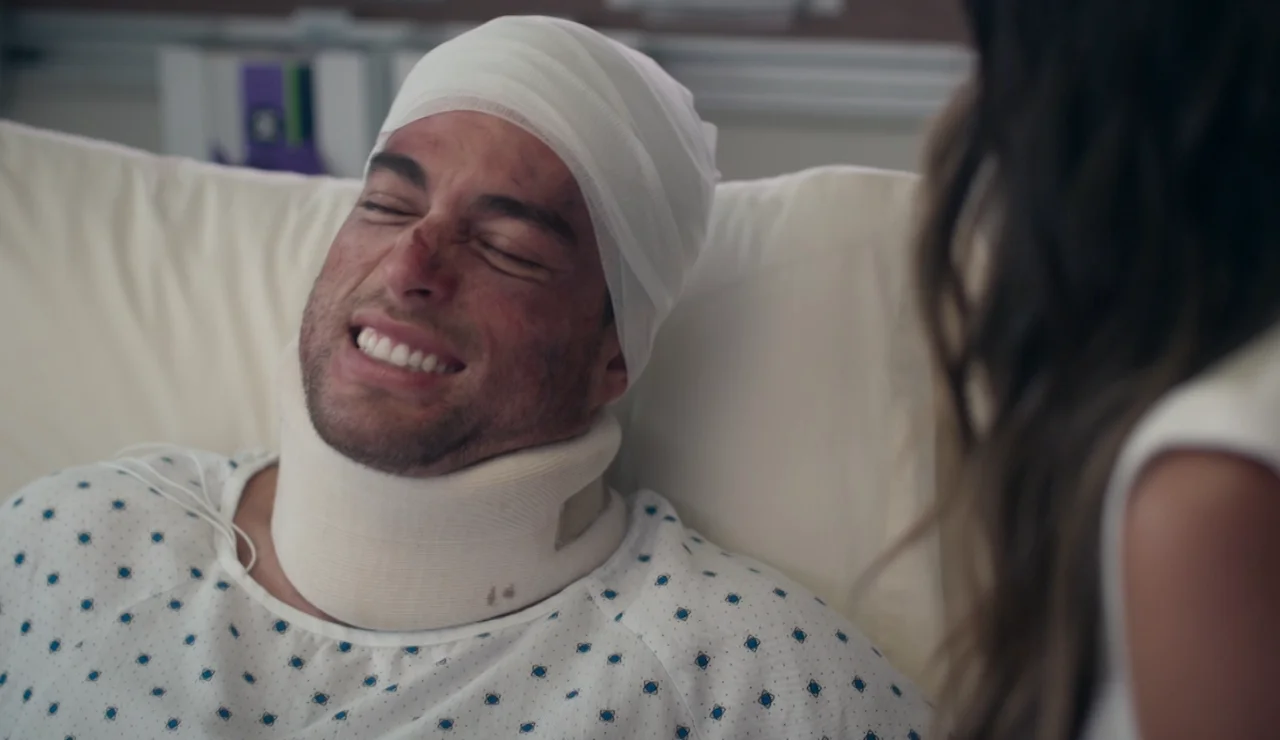 Carlos se queda en silla de ruedas