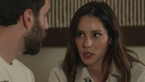 Elsa no está dispuesta a dejar a Horacio por Andrés