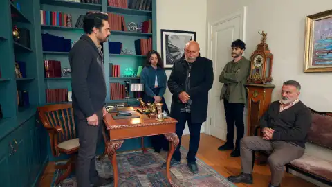 Neco le confiesa a Tufan que es un fugitivo de la justicia Neco le confiesa a Tufan que es un fugitivo de la justicia