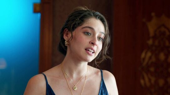 Leyla no se anda con rodeos y le dice a Vedat lo que Eren piensa del derrumbe de su edificio