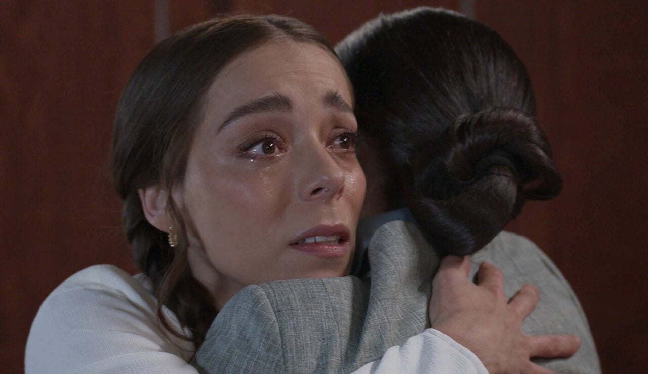 Nora descubre que Guillermina es su madre biol&oacute;gica