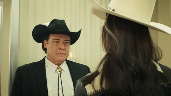 Valente se compromete a ayudar a Gabino a aceptar a Déborah Valente se compromete a ayudar a Gabino a aceptar a Déborah