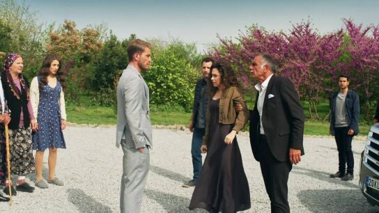 Selim quiere vengarse de Canfeza por dejarle plantado en la boda