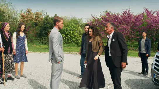 Selim quiere vengarse de Canfeza por dejarle plantado en la boda Selim quiere vengarse de Canfeza por dejarle plantado en la boda