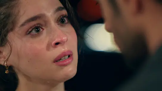 Leyla se sincera con Eren: "Sigo enamorada de Civan" Leyla se sincera con Eren: "Sigo enamorada de Civan"