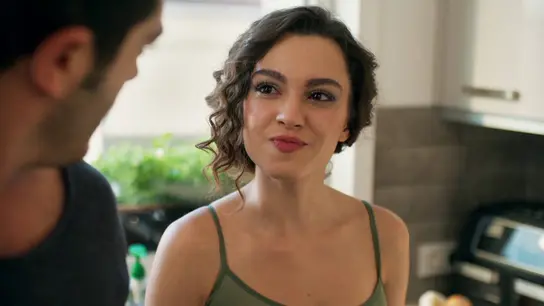 Mahir y Canfeza pasan cada vez más tiempo juntos Mahir y Canfeza pasan cada vez más tiempo juntos