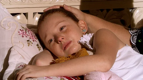 Carmina se casa con Augusto y Elisa no para de llorar Carmina se casa con Augusto y Elisa no para de llorar