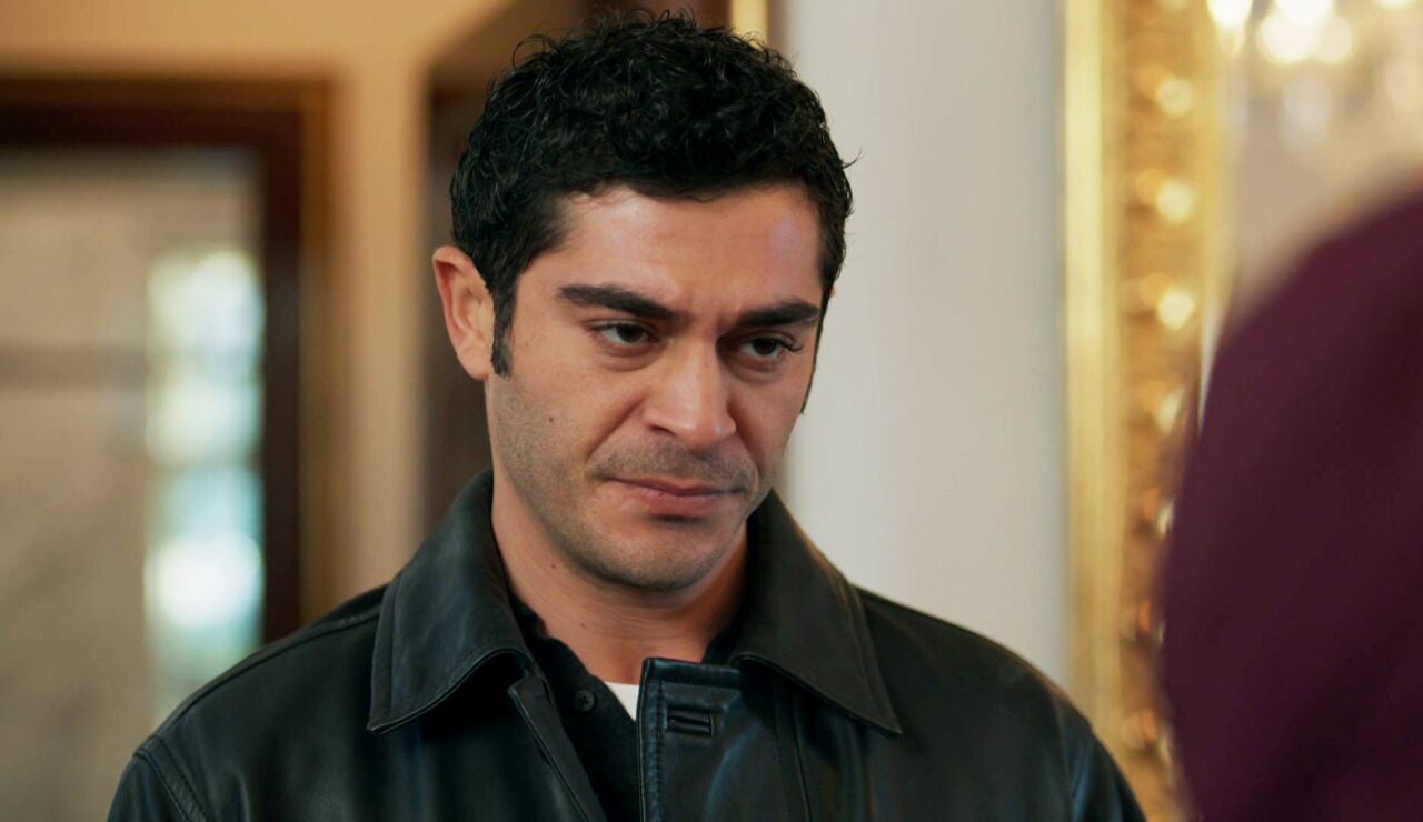 Mahir se enfrenta a su abuela Asef para defender a Canfeza tras su inesperada boda