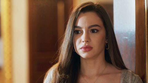 Canfeza descubre que la nueva empleada de hogar de los Yilmaz es la amante de Ferman