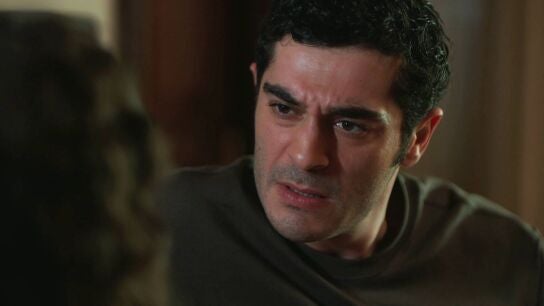 Mahir no puede ser más claro con Canfeza: "No puedes dudar de mi amor"