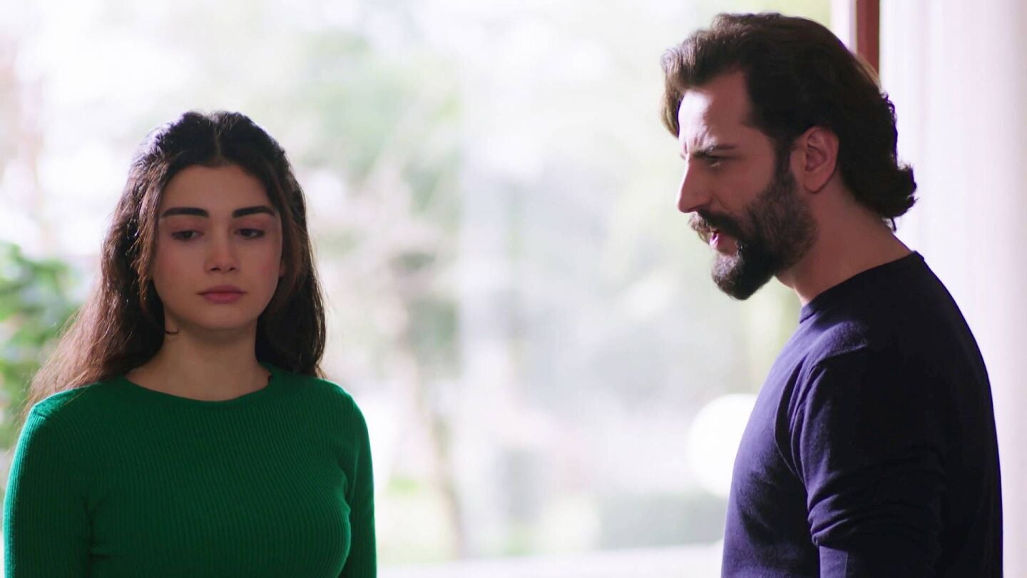 Emir le pide el divorcio a Reyhan: "No puedes amar a una persona que no conoces"