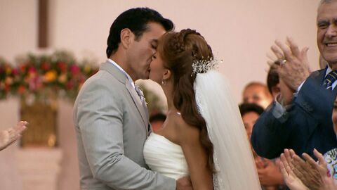 Elisa y Dami&aacute;n se casan