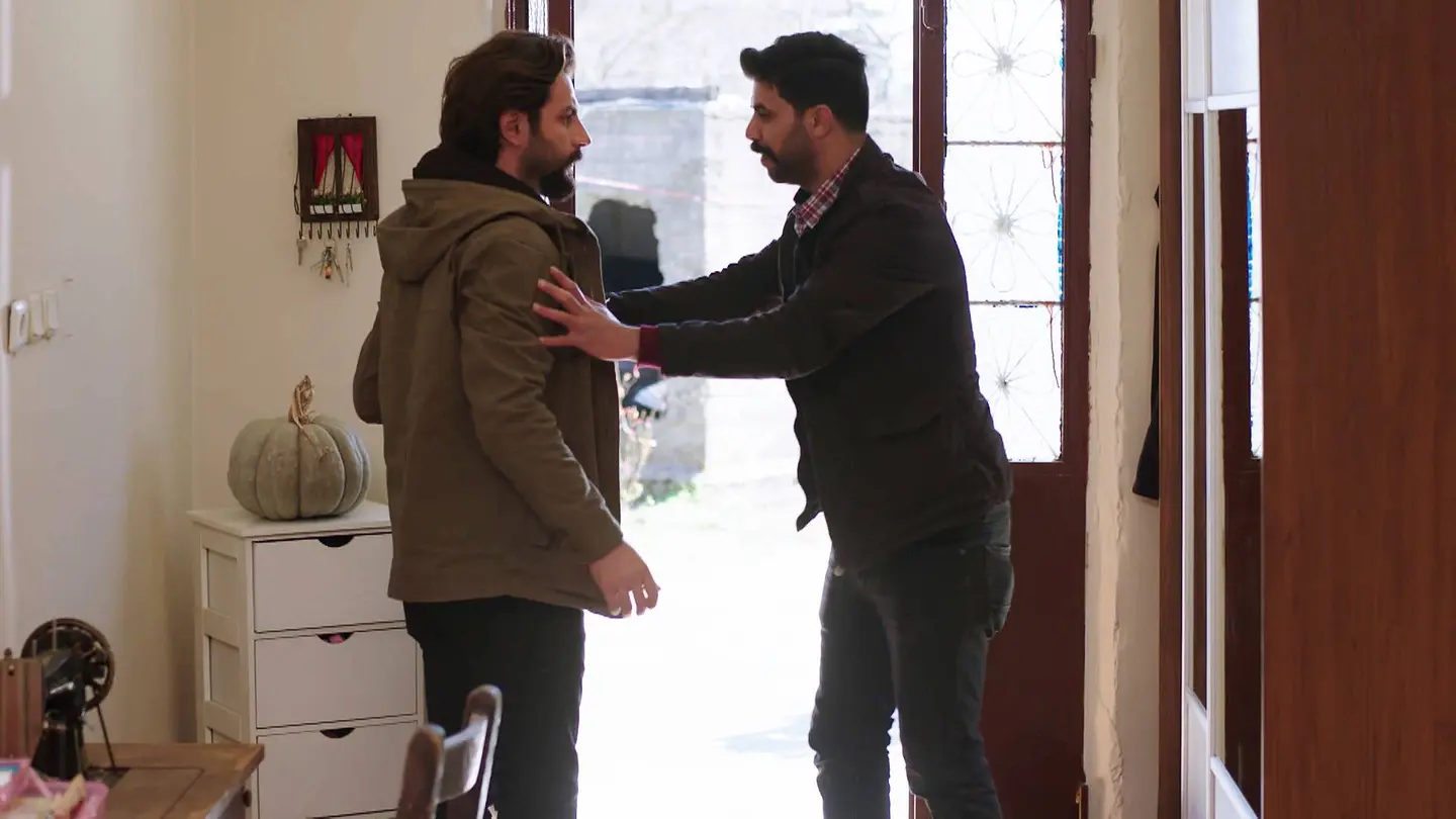 Emir descubre la verdad sobre Mehmet Emir descubre la verdad sobre Mehmet