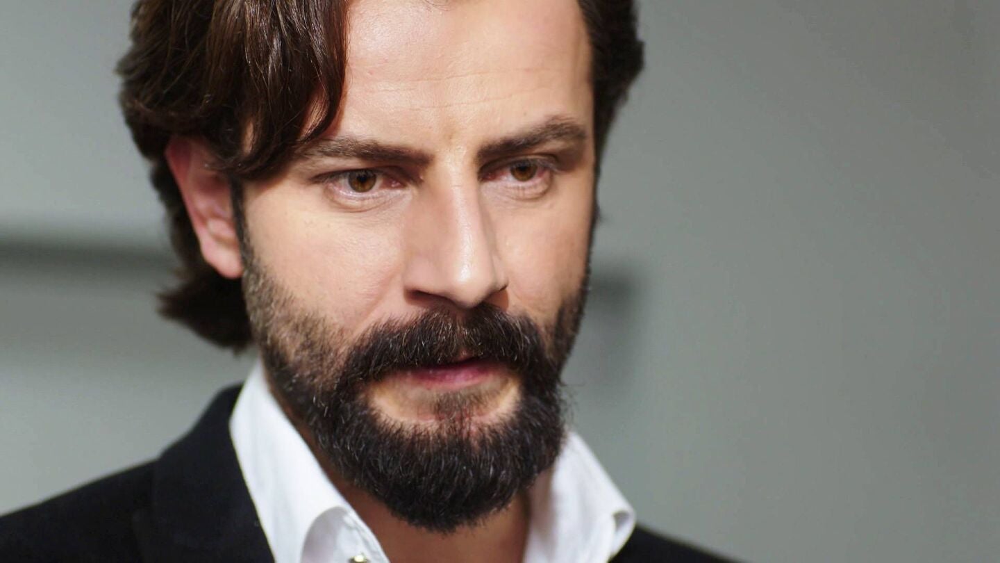 Emir insiste en que quiere divorciarse de Reyhan