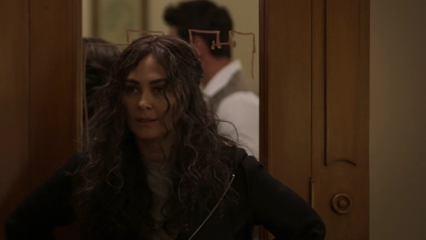 Marcia descubre que sus hijos creen que ha muerto Marcia descubre que sus hijos creen que ha muerto